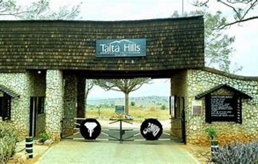 4 Days Safari from Mombasa to Tsavo West, Amboseli and Taita Hills