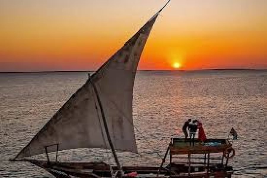 SUNSET CRUISE | Traditional Sailing Experience with Spectacular Views